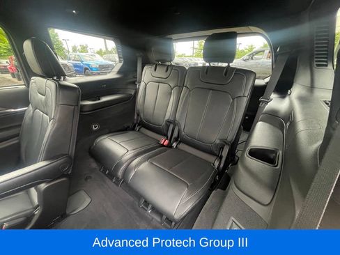 Certified 2025 Jeep Grand Cherokee L Overland w/ Advanced Protech Group III AWD/4WD image 17