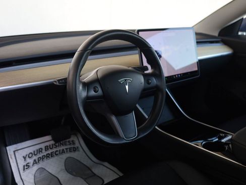 Used 2018 Tesla Model 3 Long Range RWD image 13