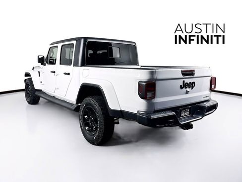 Used 2023 Jeep Gladiator Sport image 5