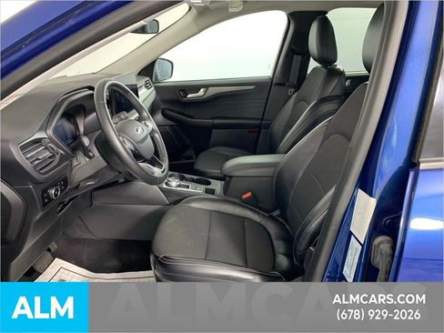 Used 2023 Ford Escape SE image 9
