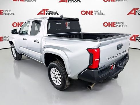 Certified 2025 Toyota Tacoma SR AWD/4WD image 5
