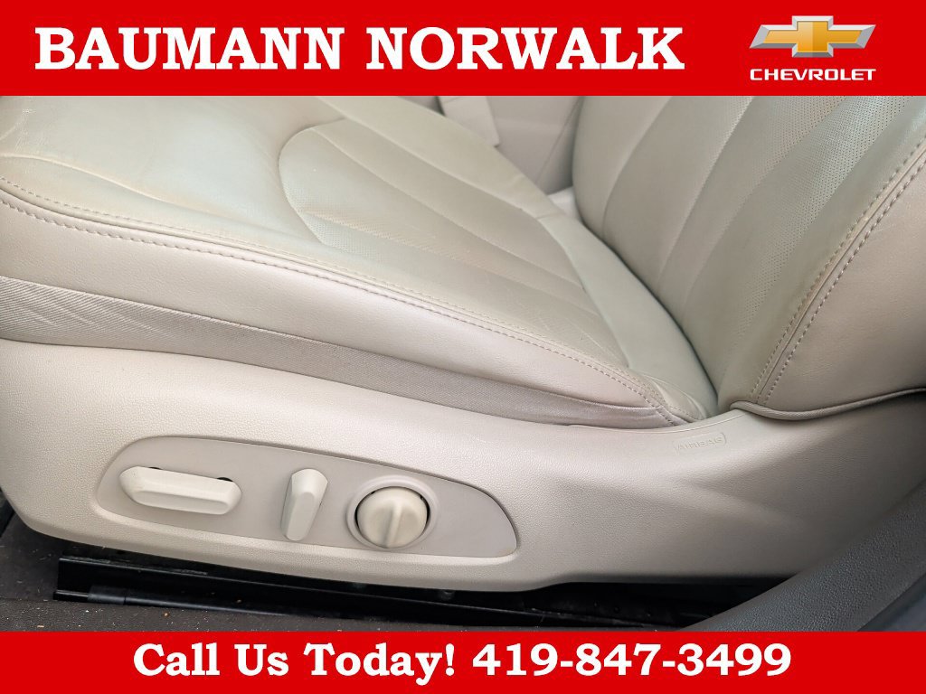 Used 2019 Buick LaCrosse Essence w/ Sun and Shade Package AWD/4WD image 17