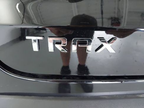 New 2026 Chevrolet Trax LT w/ Driver Confidence Package FWD image 32