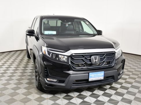 Certified 2023 Honda Ridgeline RTL image 3