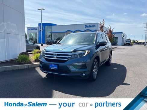 Used 2018 Honda Pilot Touring image 1