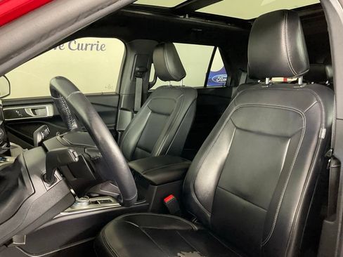 Used 2020 Ford Explorer XLT w/ Equipment Group 202A RWD image 14