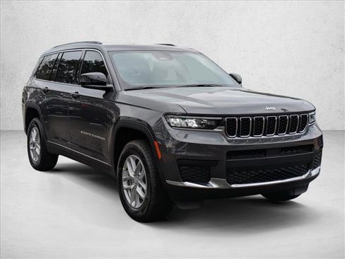 New 2025 Jeep Grand Cherokee L Laredo w/ Luxury Tech Group I image 9