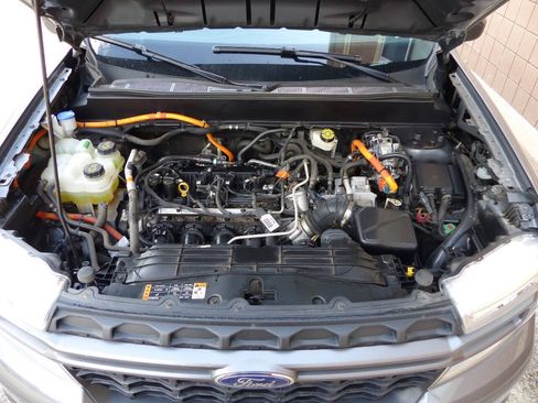 Used 2023 Ford Maverick XLT FWD image 18