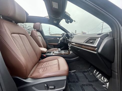 Used 2018 Audi Q5 2.0T Premium Plus w/ Premium Plus Package AWD/4WD image 16
