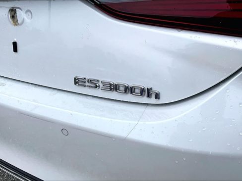 Used 2019 Lexus ES 300h w/ Premium Package FWD image 30