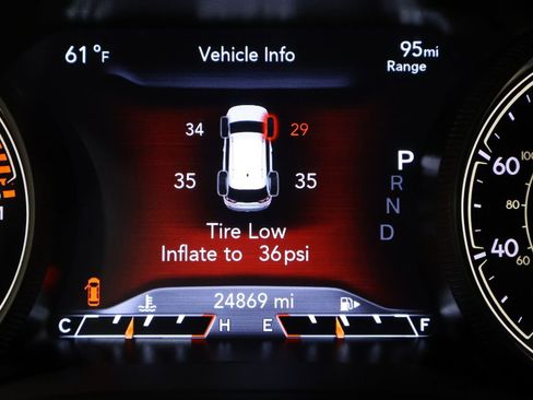 Certified 2021 Jeep Cherokee Latitude Lux w/ Comfort/Convenience Group image 44