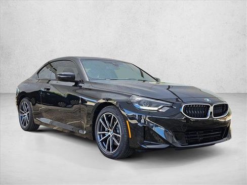 Used 2025 BMW 230i xDrive Coupe w/ Convenience Package image 6