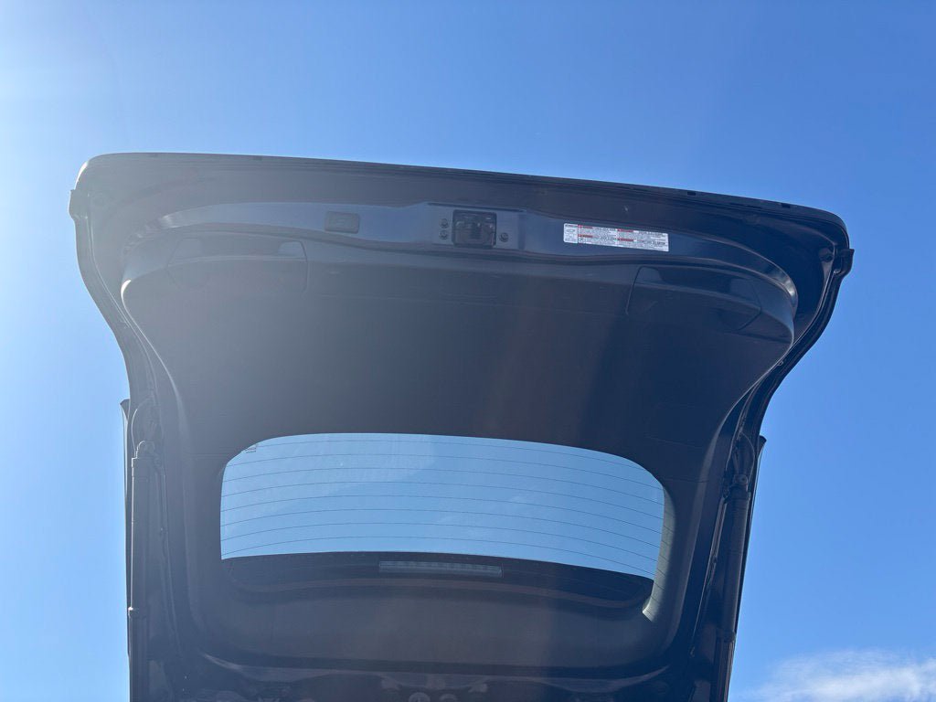 Used 2022 Toyota RAV4 XLE Premium FWD image 30