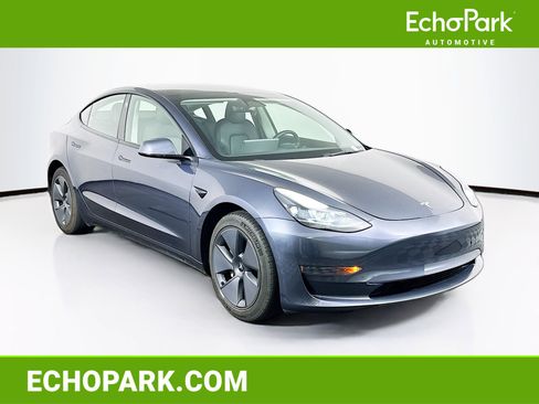 Used 2023 Tesla Model 3 Standard Range RWD image 1