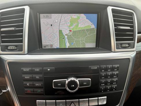Used 2013 Mercedes-Benz ML 350 4MATIC image 26