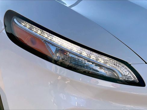 Used 2017 Jeep Cherokee Limited w/ Trailer Tow Group image 27