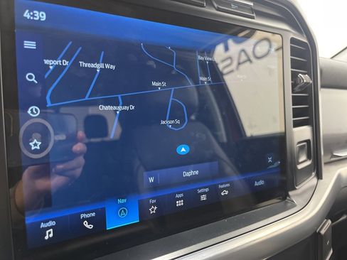 Used 2021 Ford F150 Lariat w/ Equipment Group 502A High image 12