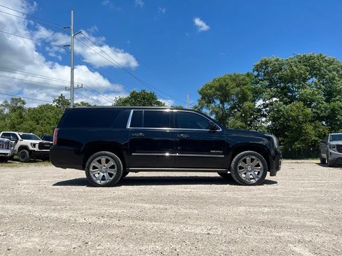 Used 2018 GMC Yukon XL Denali AWD/4WD image 6