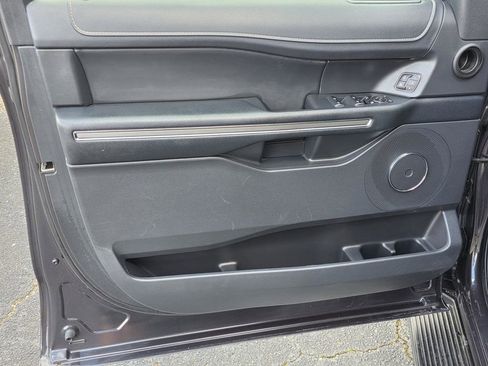 Used 2024 Ford Expedition Max XLT image 36