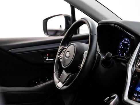 Used 2020 Subaru Outback Premium image 16