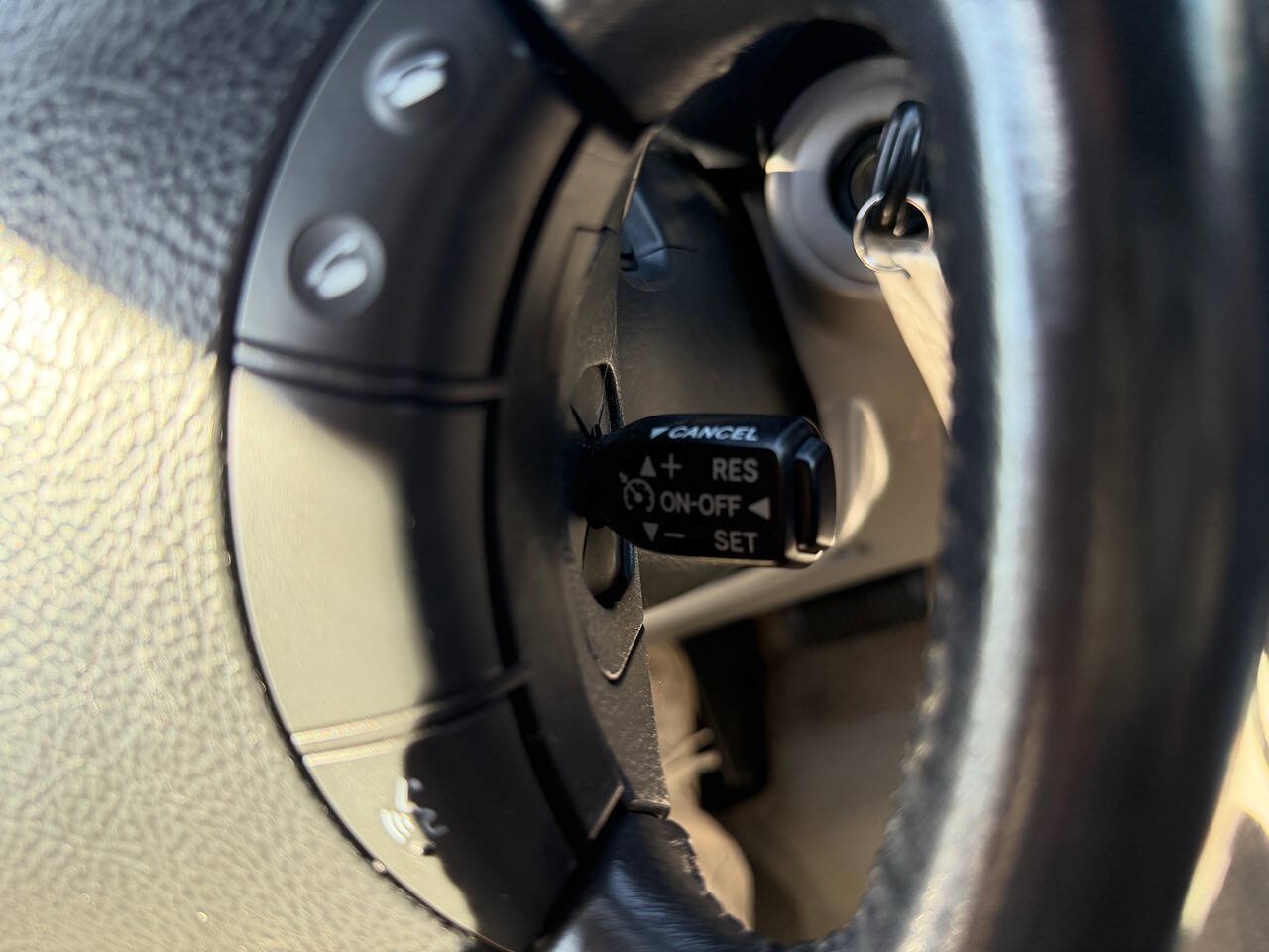 Used 2004 Lexus LX 470 4WD image 82