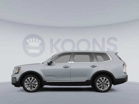Used 2023 Kia Telluride LX image 2