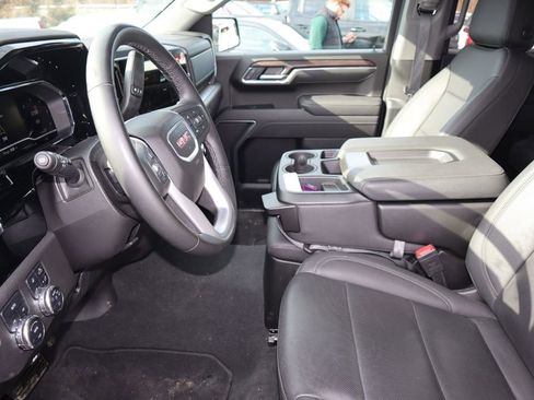 Used 2025 GMC Sierra 1500 SLT image 15