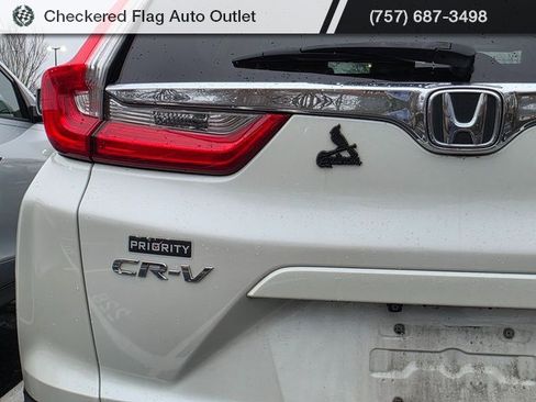 Used 2017 Honda CR-V Touring image 7