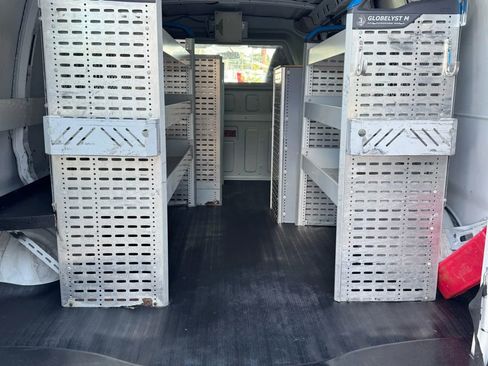 Used 2014 Chevrolet Express 2500 image 18