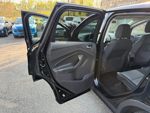Used 2016 Ford Escape SE AWD/4WD image 28