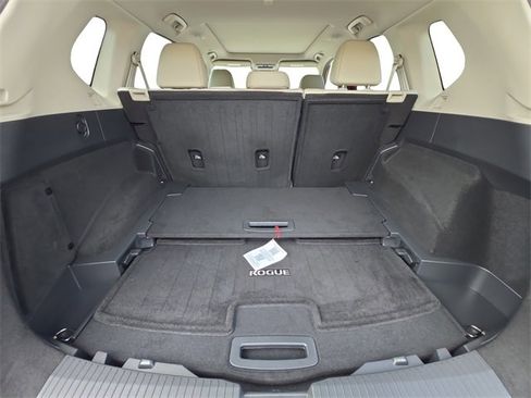 Used 2022 Nissan Rogue SL image 7