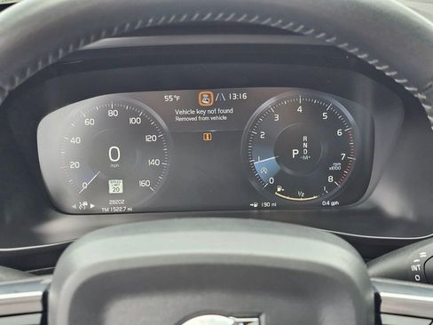 Used 2020 Volvo XC40 T5 Momentum AWD/4WD image 25