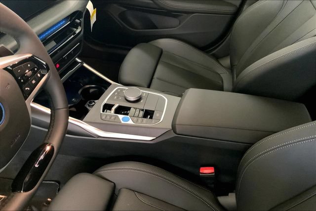 New 2026 BMW i4 eDrive40 w/ Premium Package RWD image 7