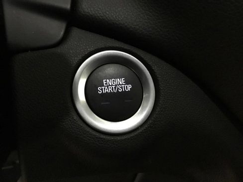 Used 2024 Chevrolet Equinox LT image 33