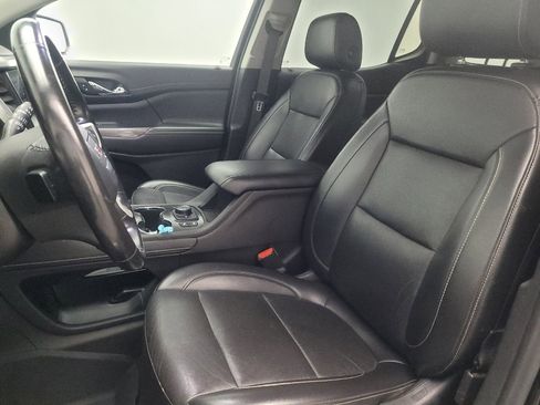 Used 2021 GMC Acadia SLT w/ Trailering Package FWD image 17