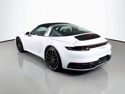 Certified 2021 Porsche 911 AWD/4WD image 3