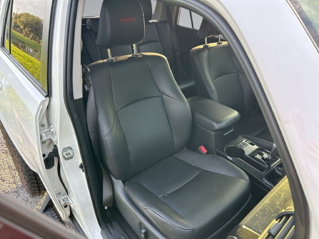 Used 2022 Toyota 4Runner TRD Pro AWD/4WD image 33