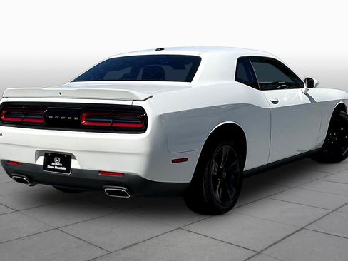 Used 2019 Dodge Challenger SXT RWD image 13