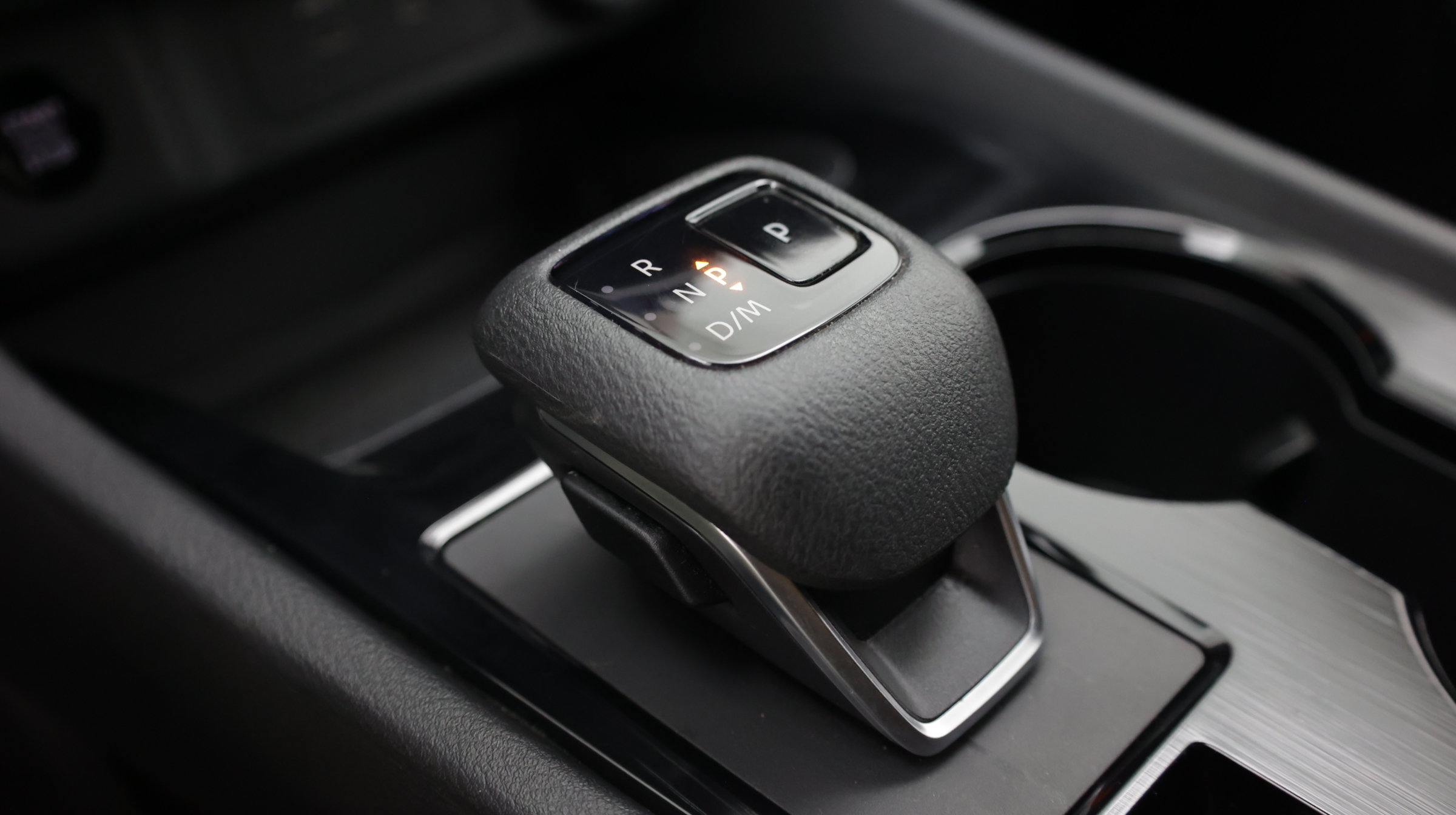 Used 2025 Nissan Rogue SV AWD/4WD image 25