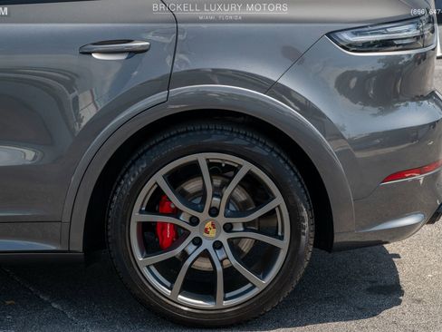 Used 2023 Porsche Cayenne GTS w/ Premium Package Plus image 46