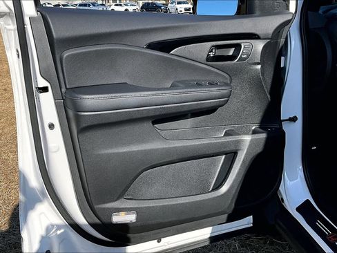 Used 2023 Honda Passport Elite image 21