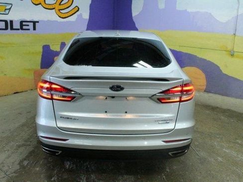 Used 2019 Ford Fusion Titanium image 4