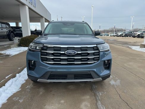 New 2026 Ford Explorer Active w/ Active Comfort Package image 8