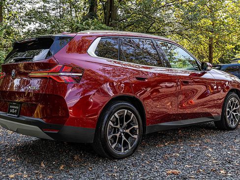 Used 2025 BMW X3 xDrive30i w/ Premium Package image 6