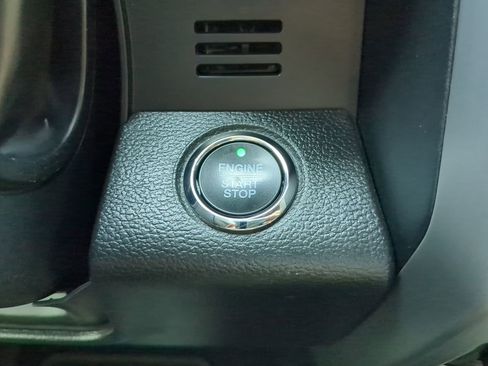 Certified 2020 Ford F450 Platinum w/ FX4 Off-Road Package image 27