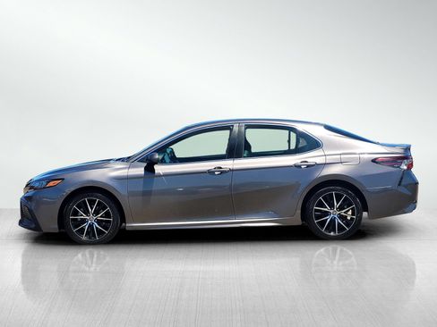 Used 2021 Toyota Camry SE FWD image 10
