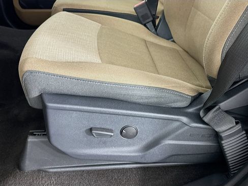 Used 2023 Ford F150 XLT AWD/4WD image 22
