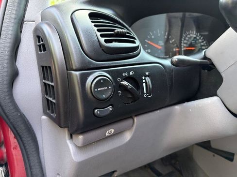 Used 1999 Dodge Grand Caravan SE FWD image 23