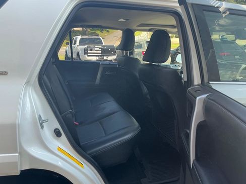 Used 2021 Toyota 4Runner Limited RWD image 10