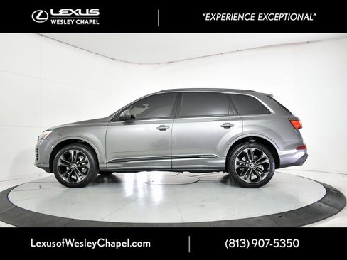 Used 2025 Audi Q7 3.0T Premium Plus image 10